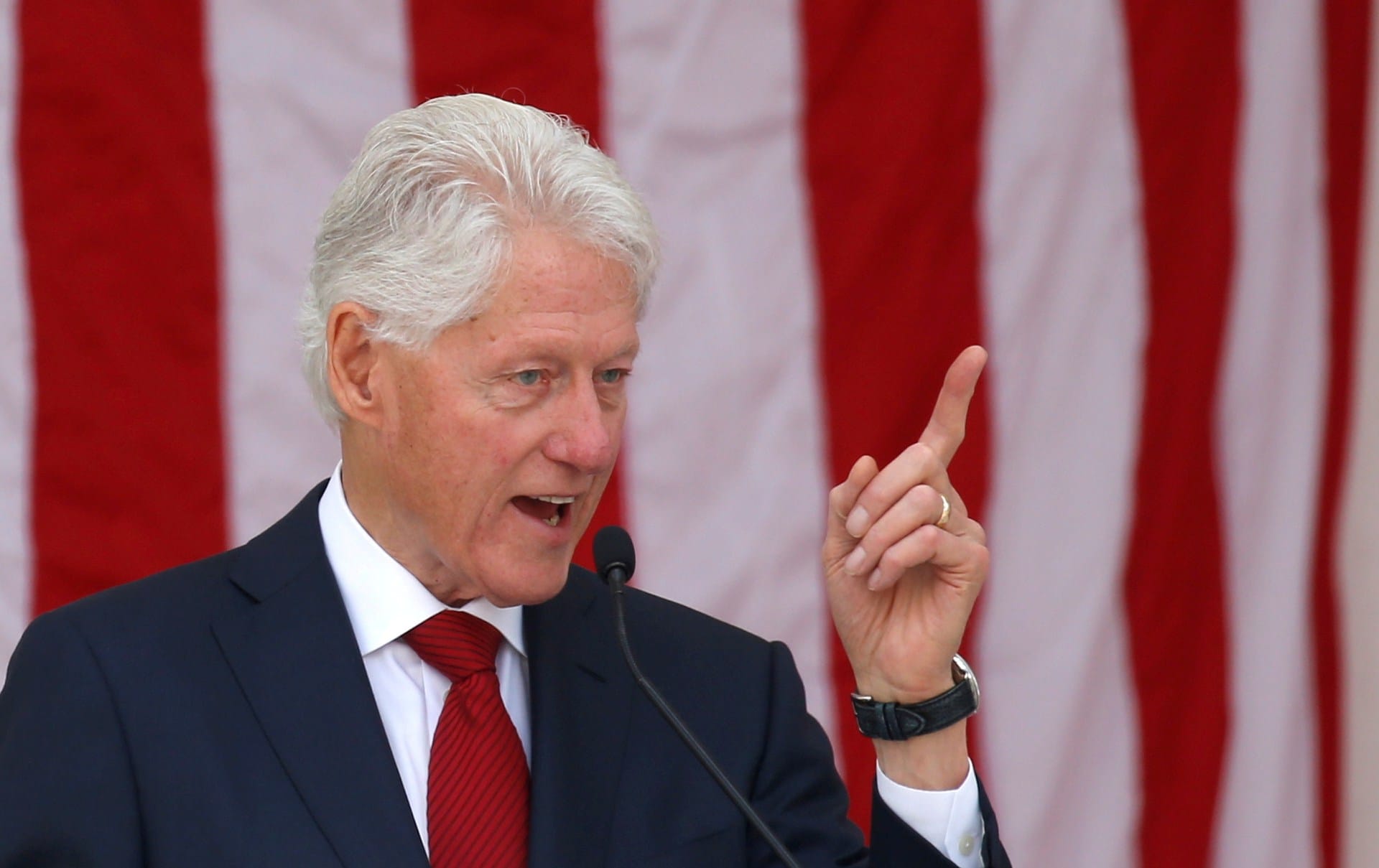 Fact check: Did Clinton set the precedent for mass federal worker buyouts? | Donald Trump News