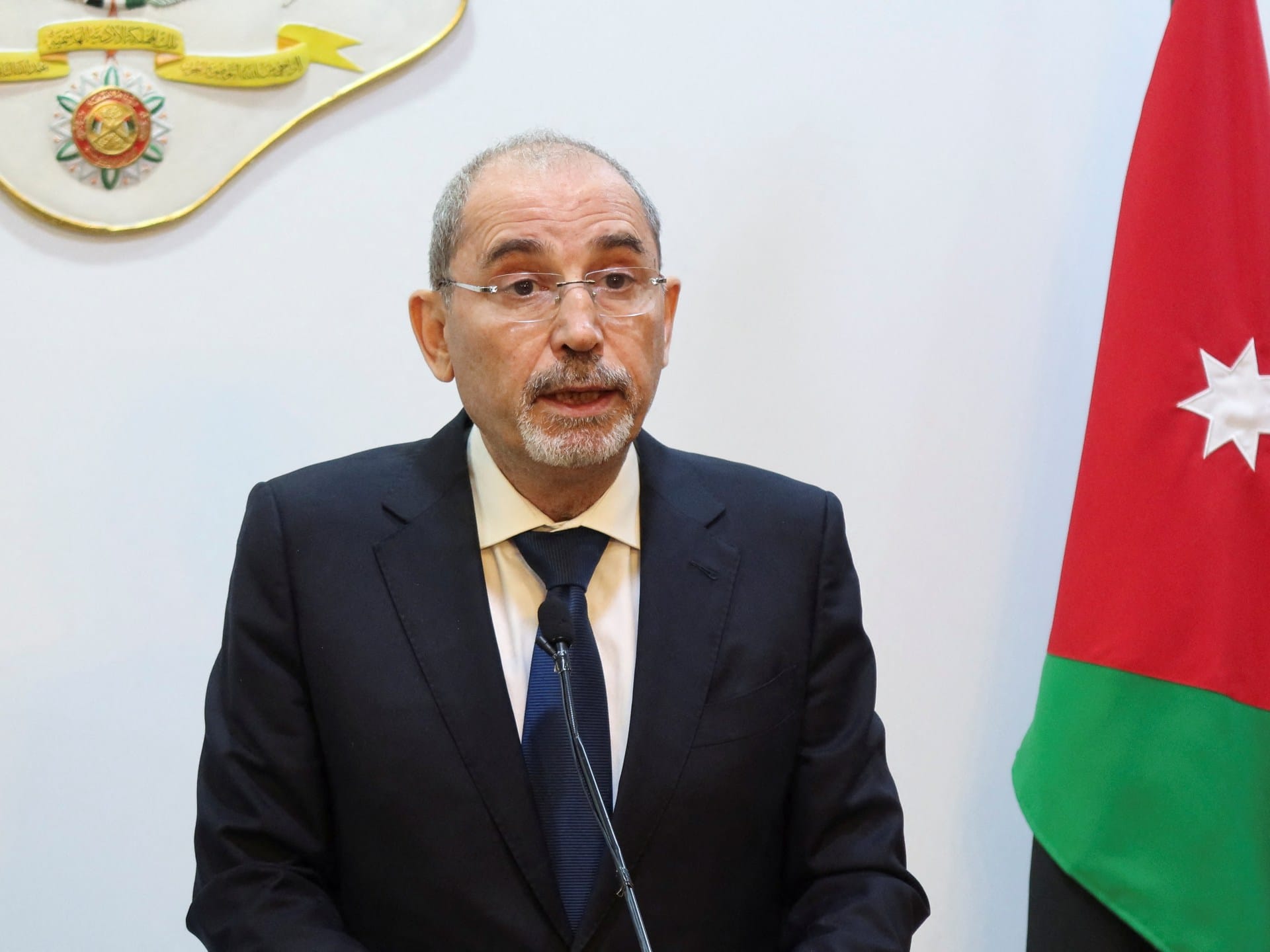 ‘Palestinians cannot be transferred’ from Gaza, Jordanian FM says | Israel-Palestine conflict News