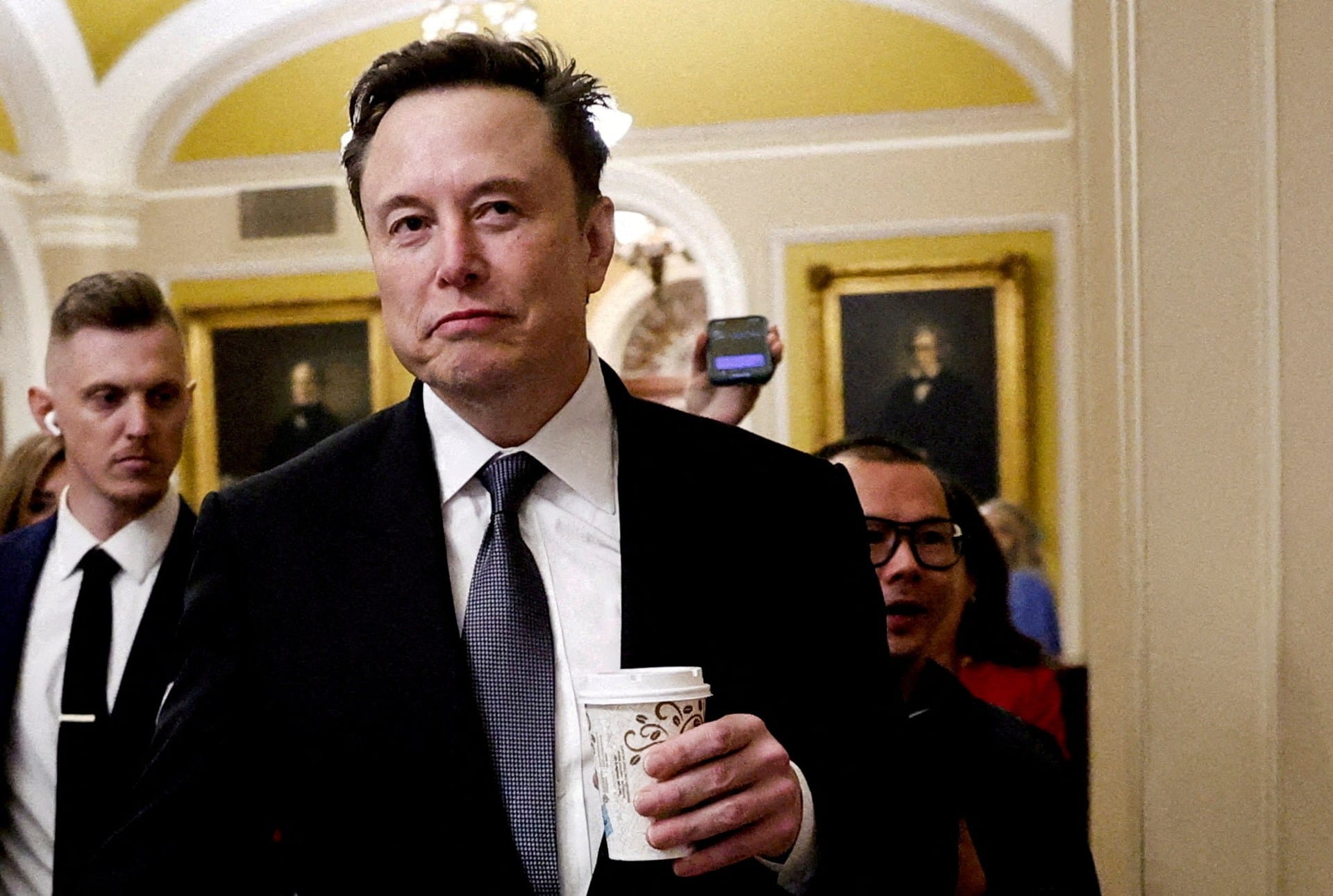 Do Elon Musk and DOGE have power to close US government agencies? | Donald Trump News
