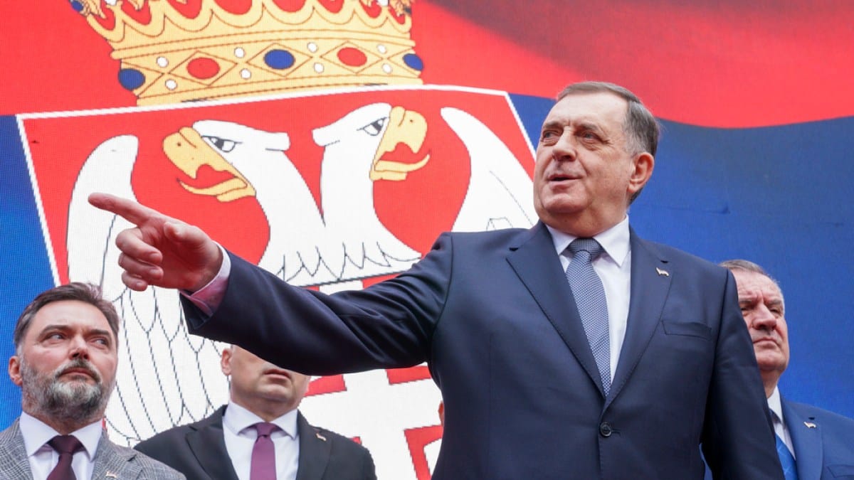 Bosnia orders police to bring in Republika Srpska President Milorad Dodik | Politics News Bosnia orders police to bring in Republika Srpska President Milorad Dodik | Politics News