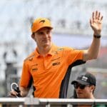 Oscar Piastri signs new F1 contract with McLaren | Motorsports News