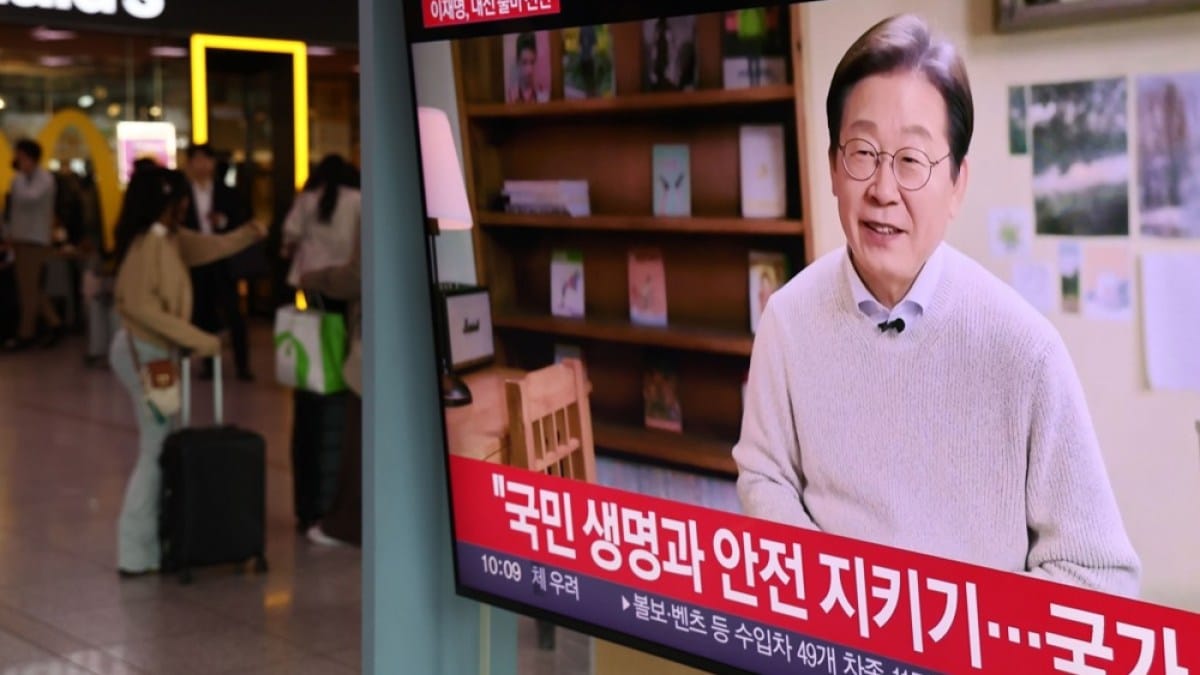 South Korea’s opposition leader Lee Jae-myung enters presidential race | Politics News