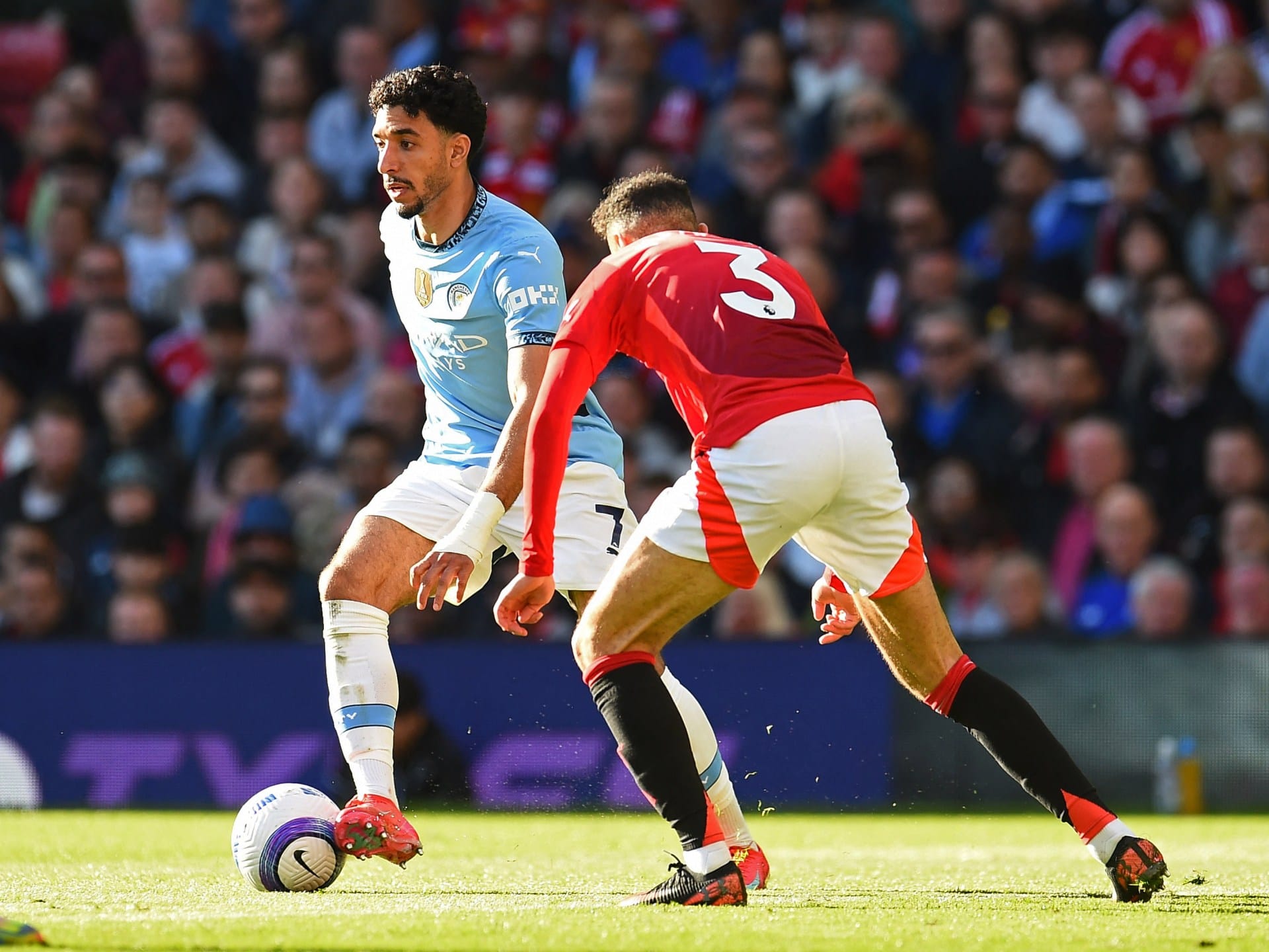 Manchester United vs Man City derby: Teams play out a goalless draw | Football News