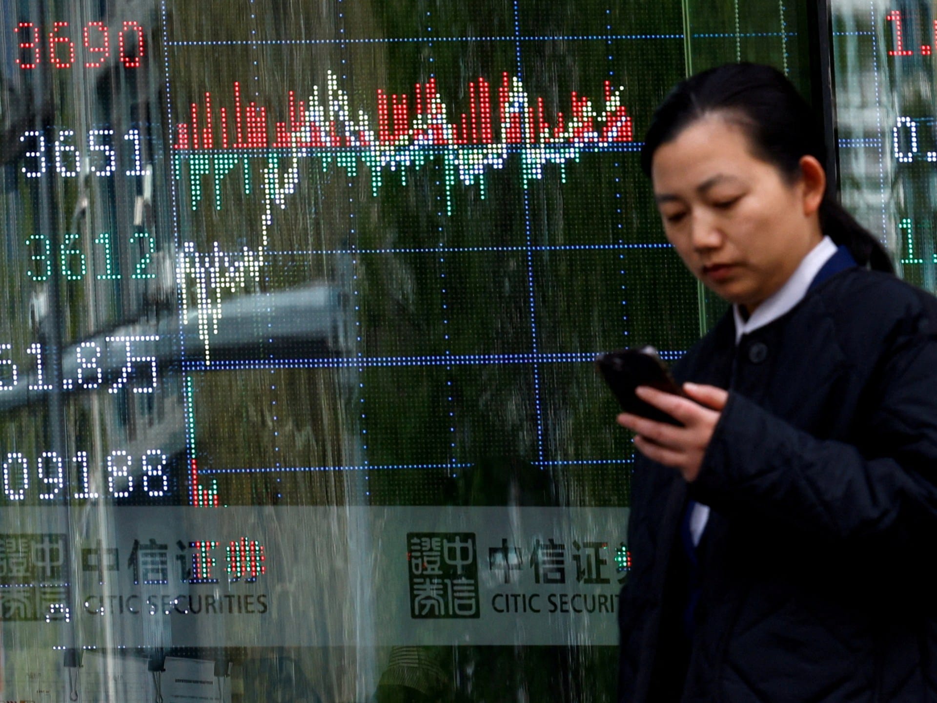 Trump warns China ‘not getting off the hook’ on US tariffs for electronics | Trade War News