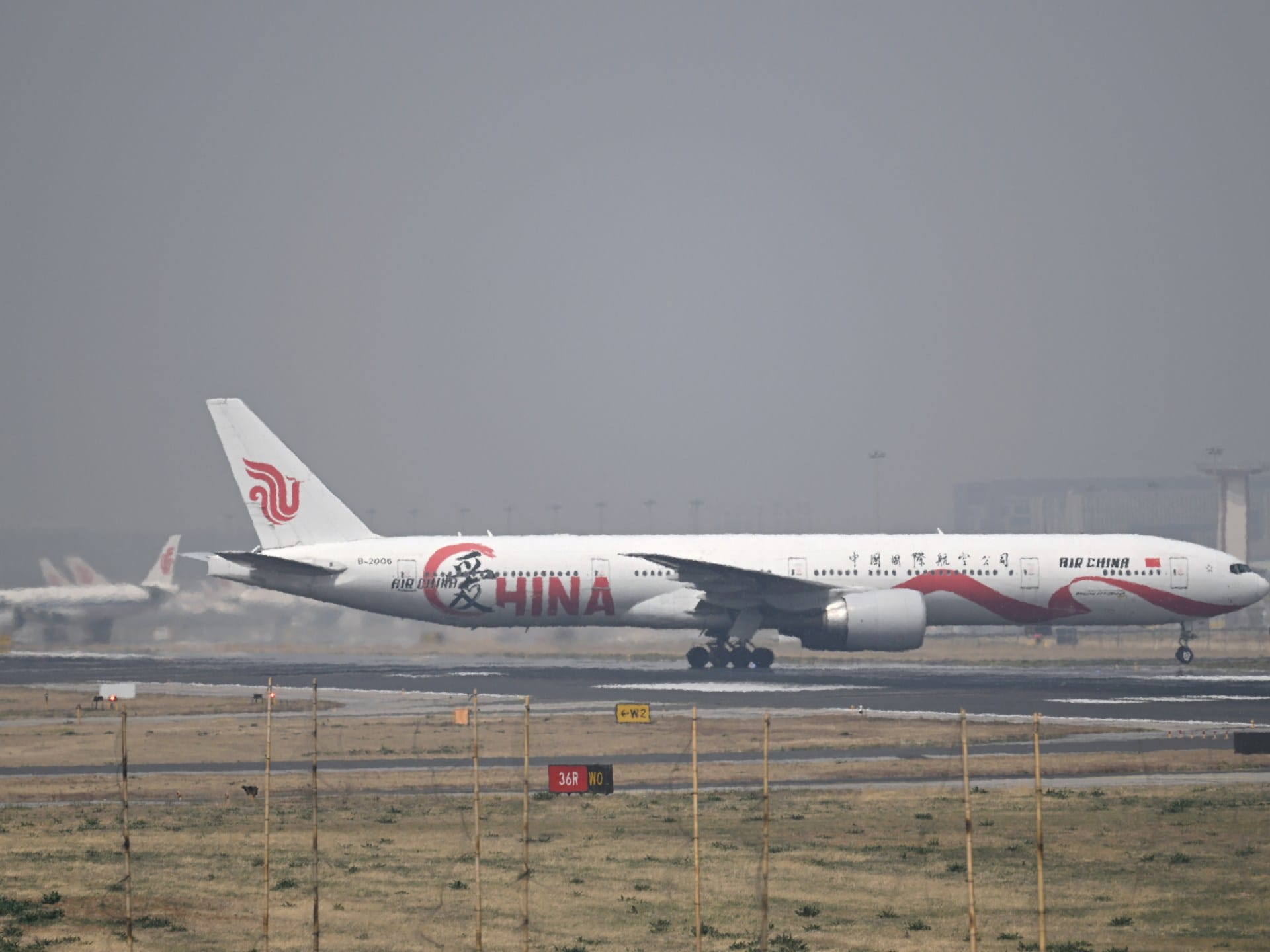 Beijing pauses Boeing orders as trade war escalates | Trade War