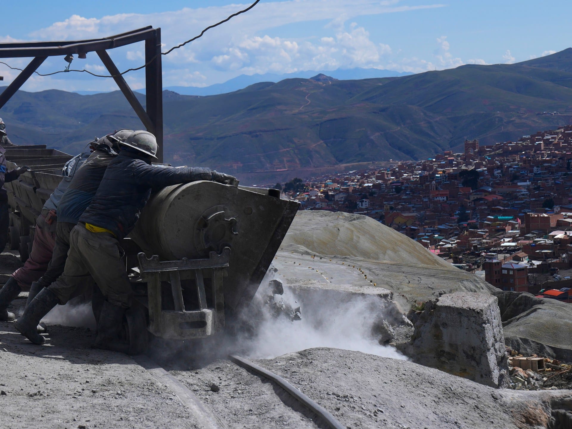 Six people dead after alleged dynamite attack in Bolivia gold-mining clash | Mining News