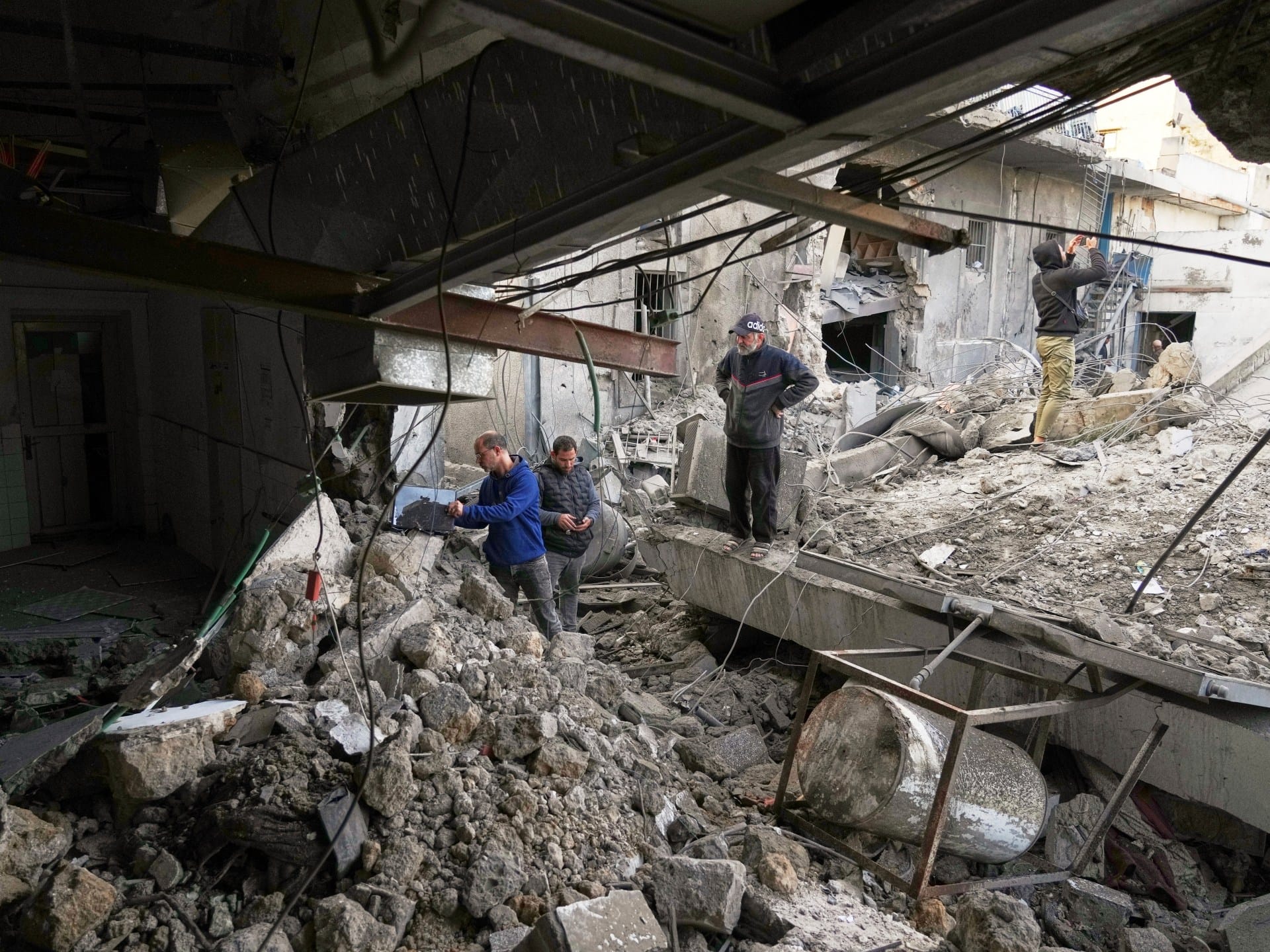 Israel’s attack on al-Alhi Hospital in Gaza City draws global condemnation | Israel-Palestine conflict News Israel’s attack on al-Alhi Hospital in Gaza City draws global condemnation | Israel-Palestine conflict News